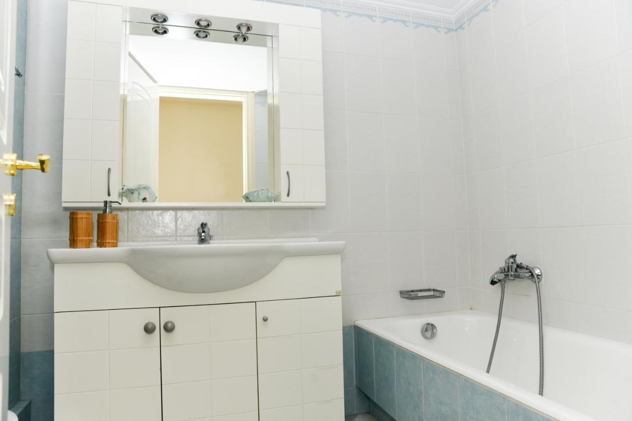 Kaliroon Seaside Apartment Каламата Екстериор снимка