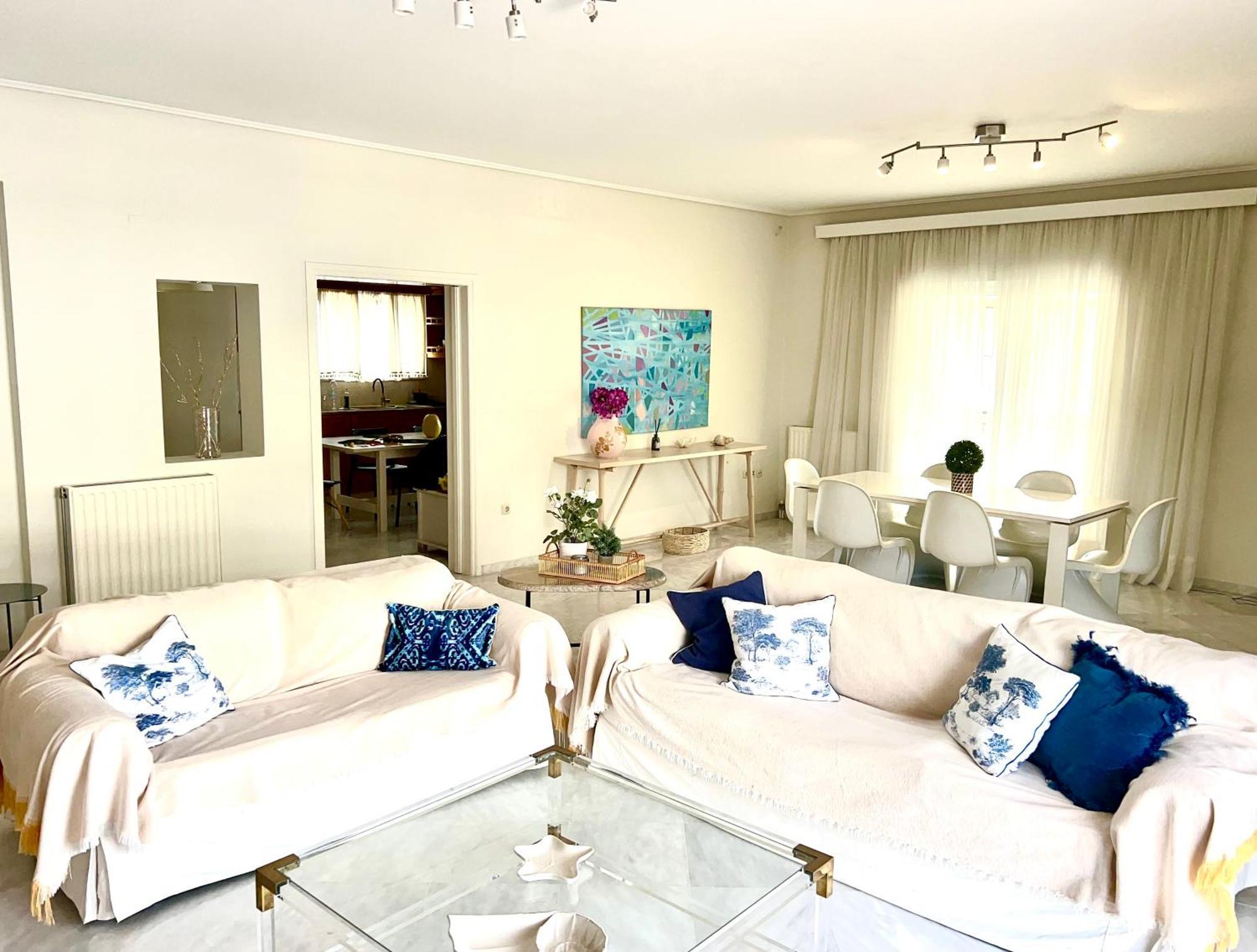 Kaliroon Seaside Apartment Каламата Екстериор снимка