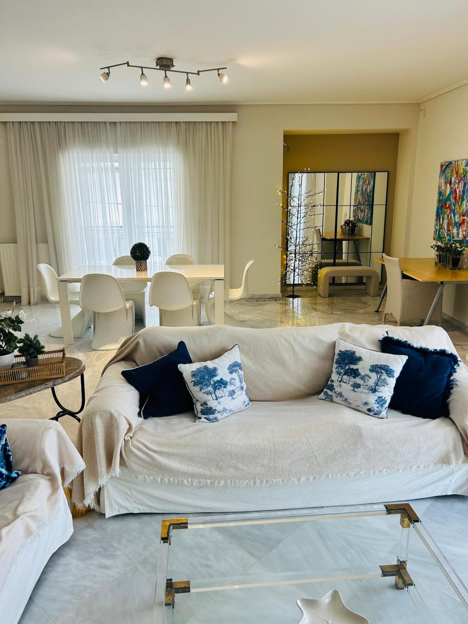 Kaliroon Seaside Apartment Каламата Екстериор снимка