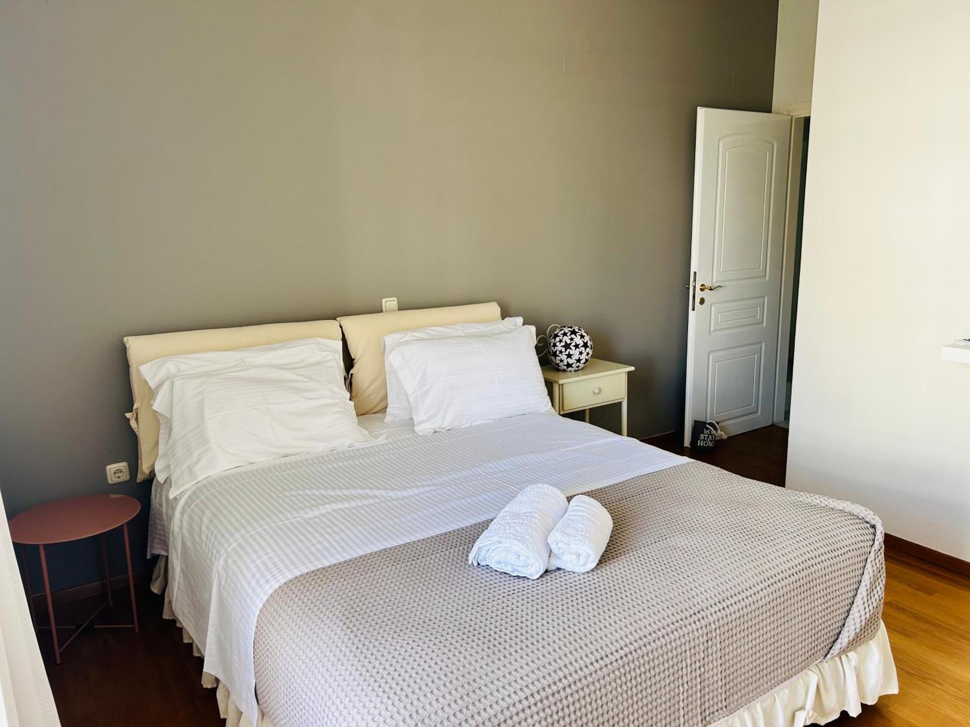 Kaliroon Seaside Apartment Каламата Екстериор снимка
