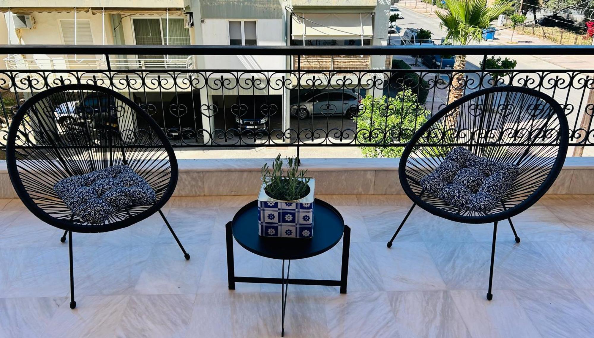Kaliroon Seaside Apartment Каламата Екстериор снимка