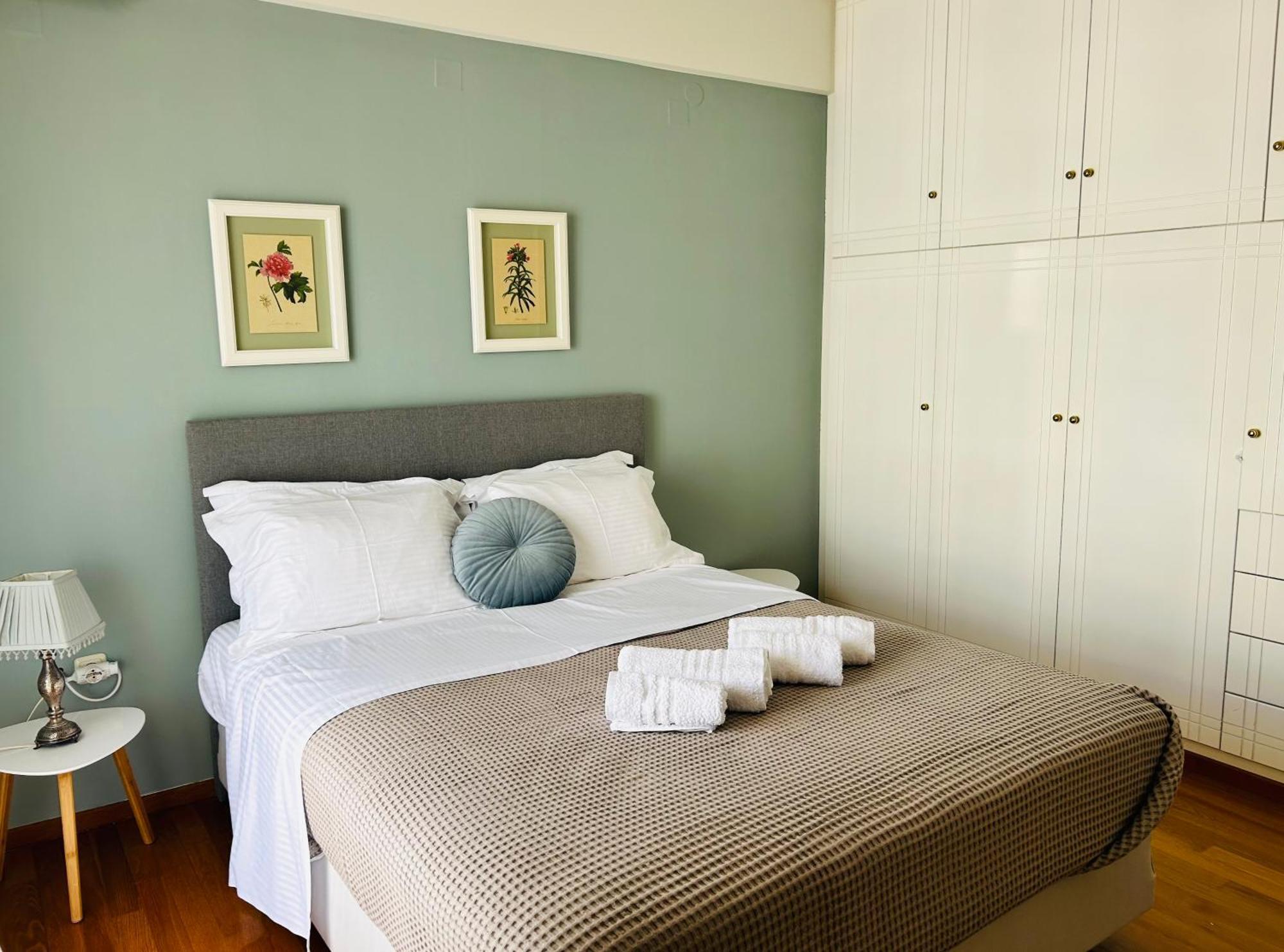 Kaliroon Seaside Apartment Каламата Екстериор снимка